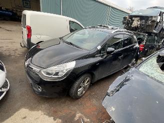Schade motor Renault Clio Estate 0,9 TCE Limited 2016/1