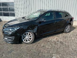 Schade scooter Renault Mégane Megane III Grandtour (KZ) Combi 5-drs 1.2 16V TCE 115 (H5F-400(H5F-A4)=
) [85kW]  (03-2012/02-2016) 2015/7