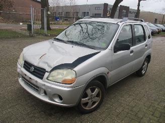 Unfall Kfz Anhänger Suzuki Ignis  2001/3
