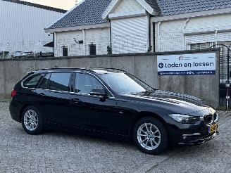 Schade brommobiel BMW 3-serie Touring 320D 190Pk Automaat Luxery Head-Up 2015/10