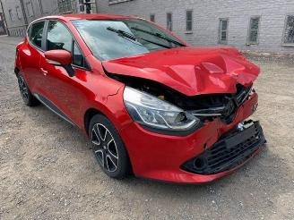 Schade aanhangwagen Renault Clio EXPRESSION 2014/4