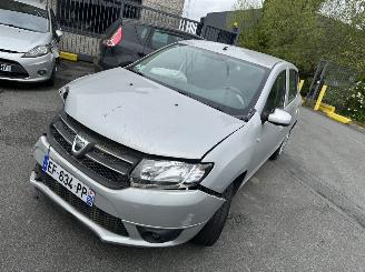 Schade caravan Dacia Sandero  2016/9