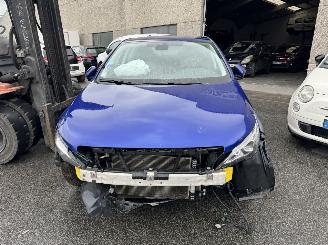 Schade brommobiel Peugeot 308  2018/6