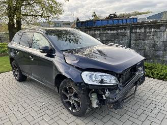 uszkodzony samochody ciężarowe Volvo Xc-60 VOLVO XC60 2.0D 2016 2016/11